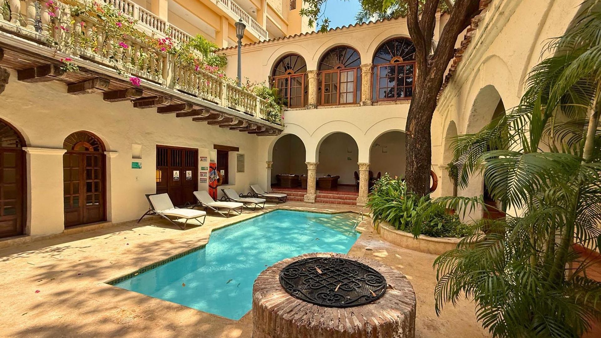 Apartahotel Casa Sophia - Alma